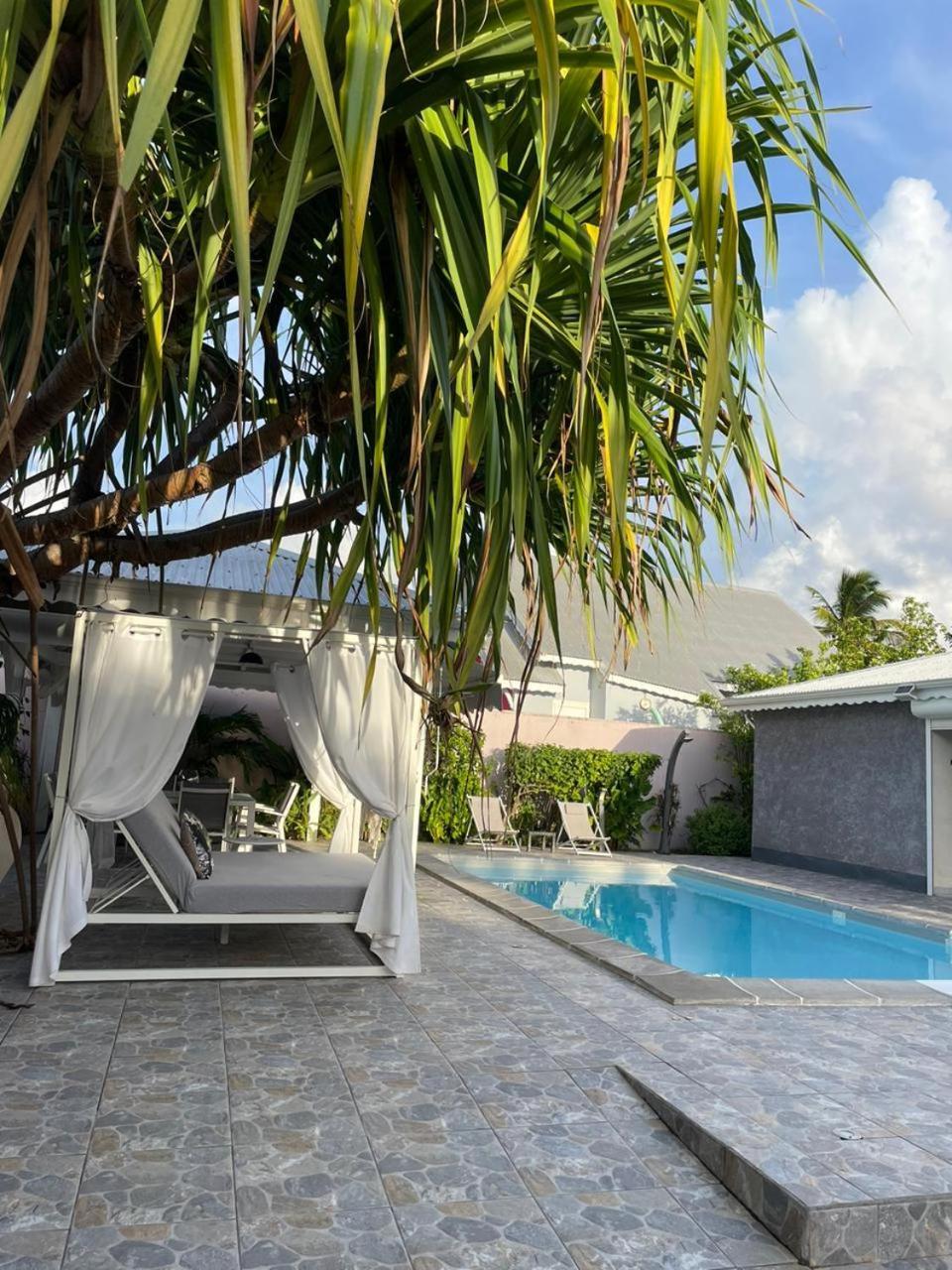 Villa Almeida A 500M De La Plage Courcelles 外观 照片