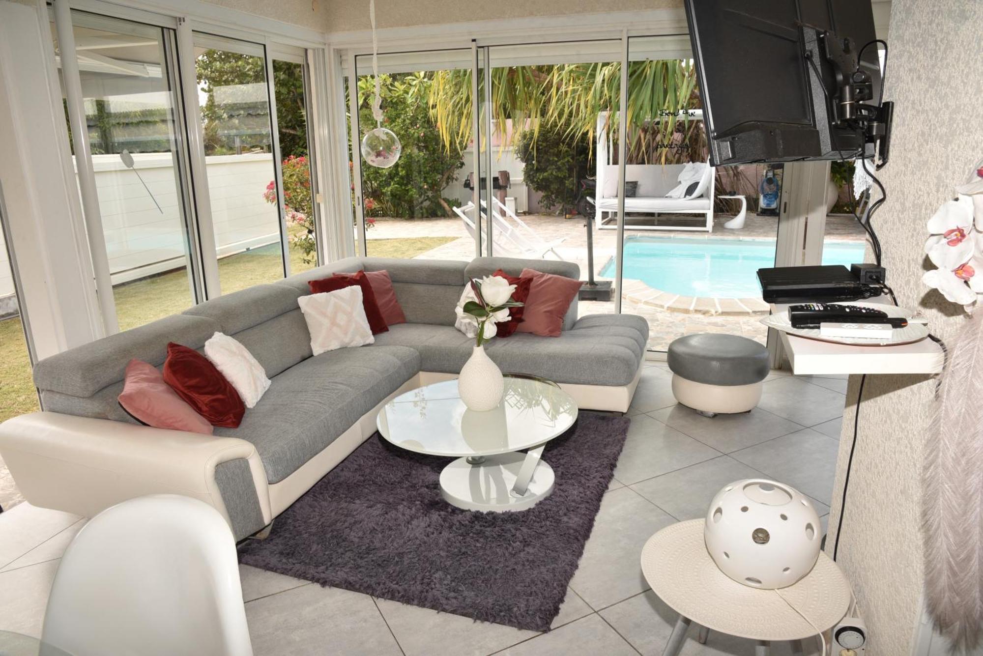 Villa Almeida A 500M De La Plage Courcelles 外观 照片
