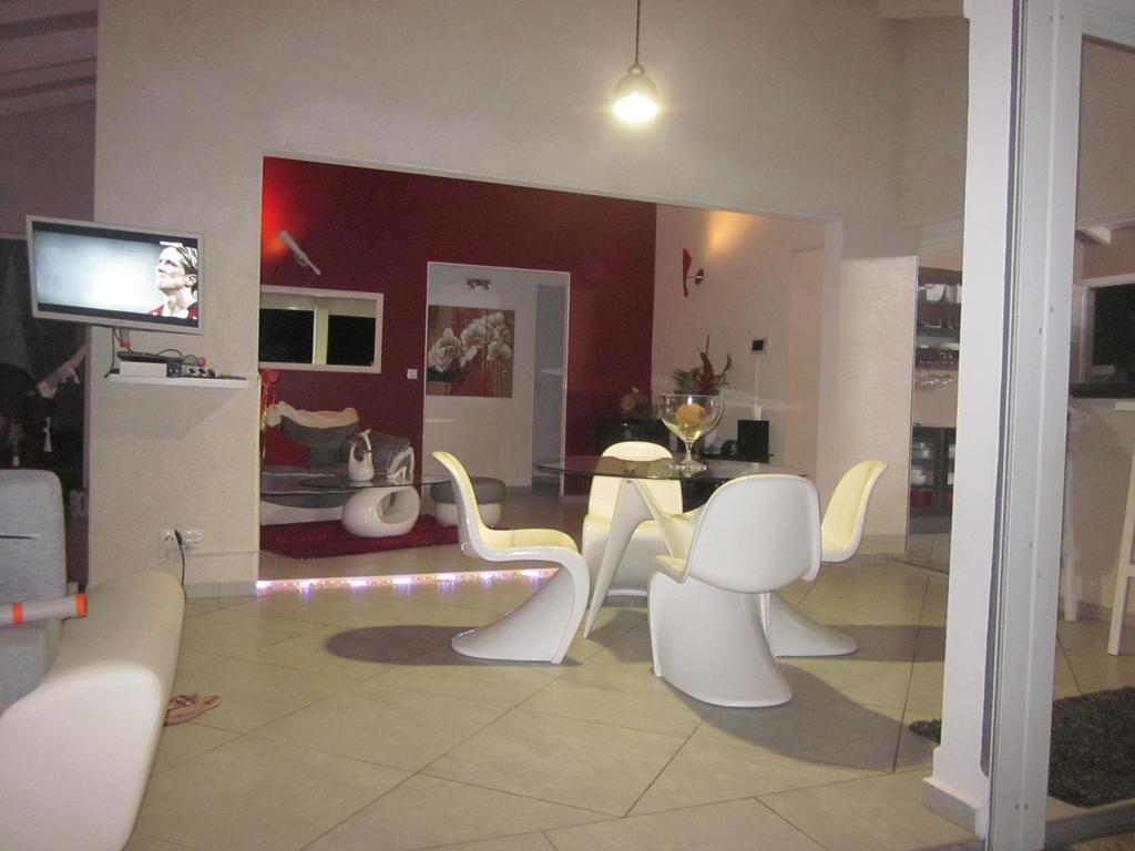 Villa Almeida A 500M De La Plage Courcelles 外观 照片
